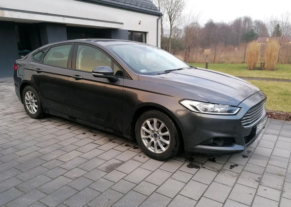 Ford Mondeo cena 48900 przebieg: 149000, rok produkcji 2015 z Łódź małe 92